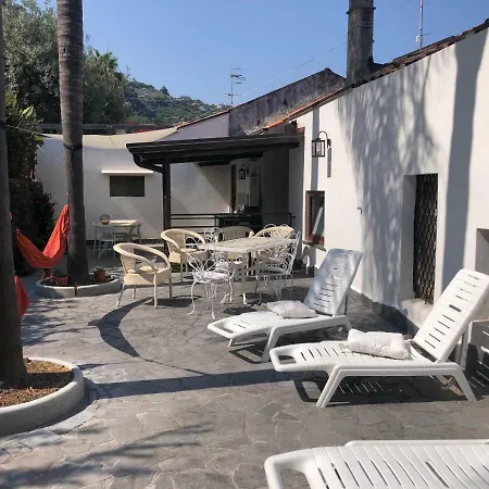 Bed & Breakfast Santa Maria La Scala La Timpa E Il Mare Comfort *